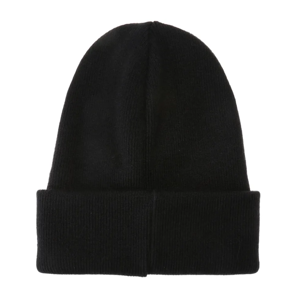 Logo-embroidered hat
