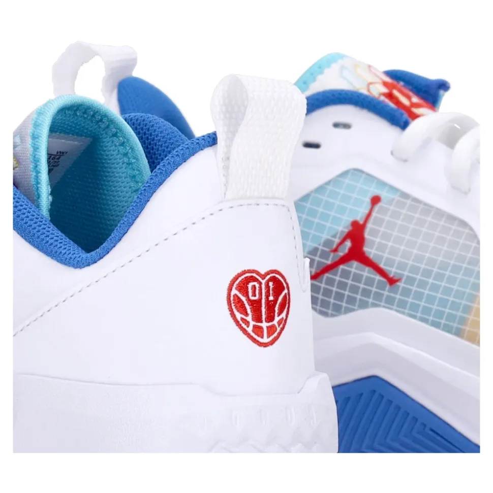 Low Profile Basketball Shoe