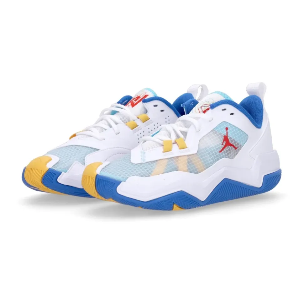 Low Profile Basketball Shoe