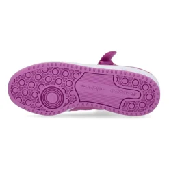 Low Top Basketball Shoe