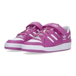 Low Top Basketball Shoe