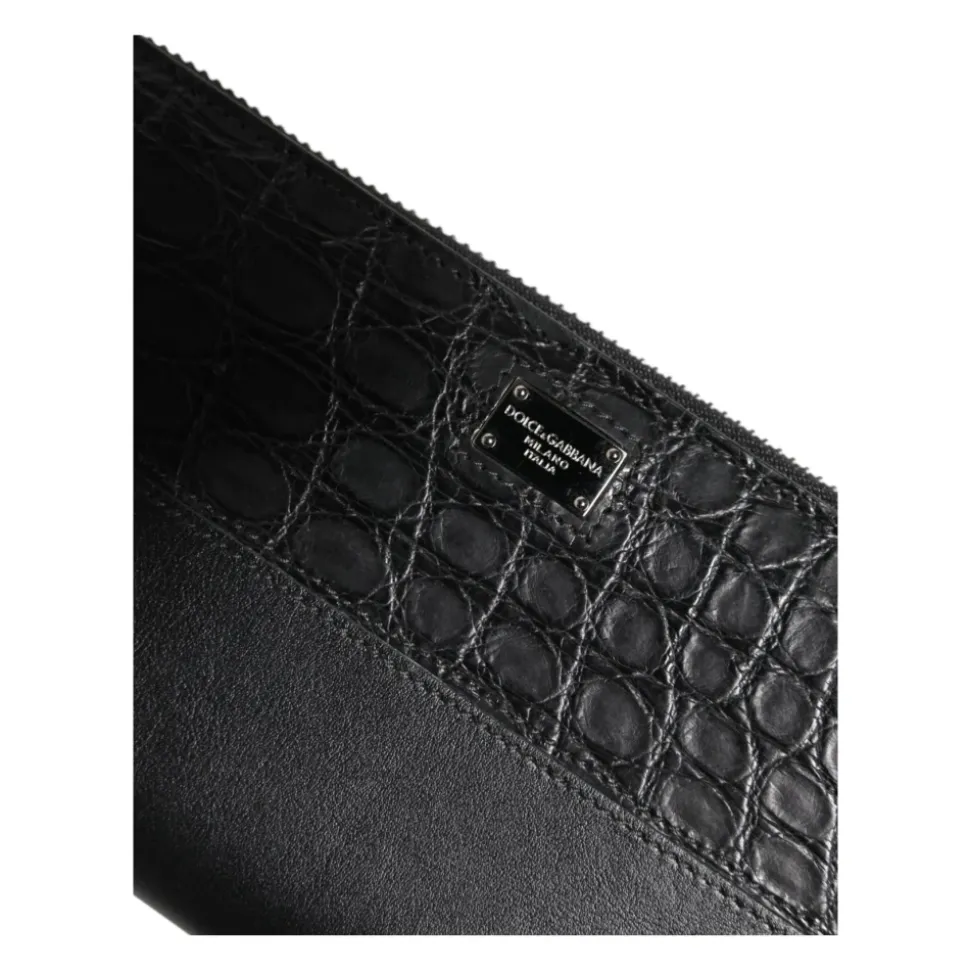 Luxurious Ostrich Leather Wallet with Ample Storage