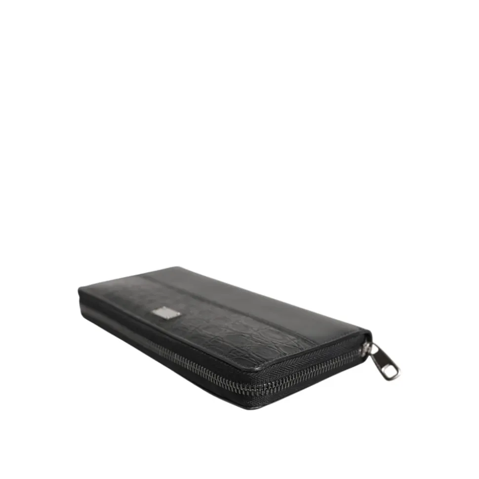 Luxurious Ostrich Leather Wallet with Ample Storage