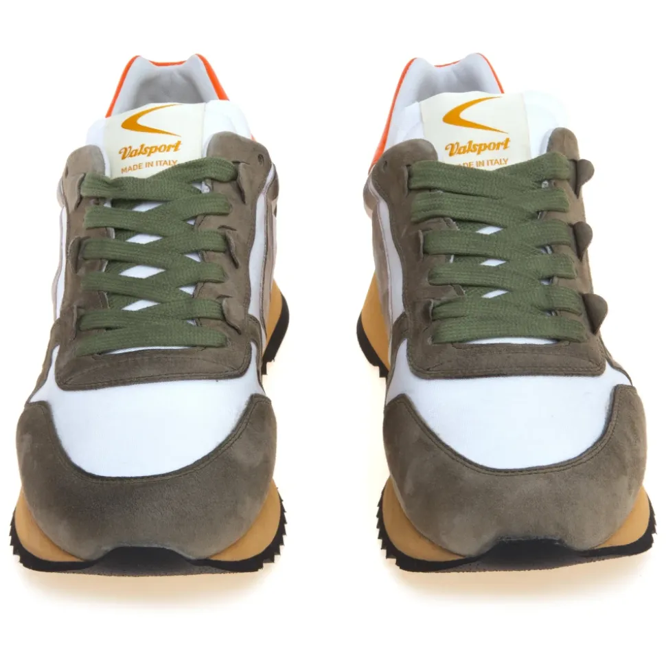 Magic Sneaker
