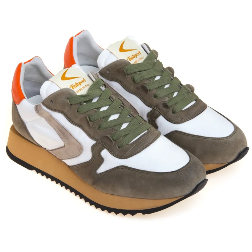 Magic Sneaker