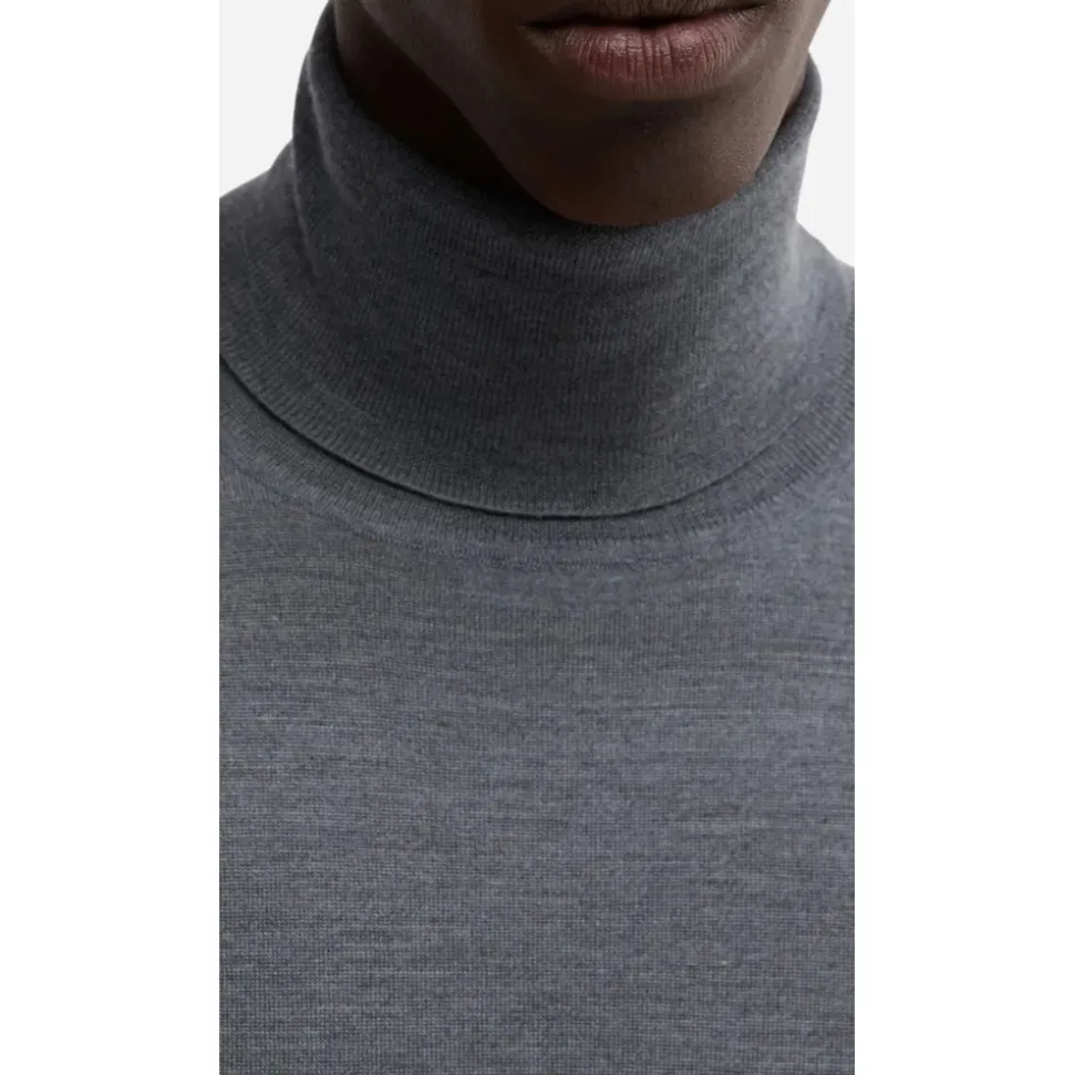 Maglia dolcevita in lana merino