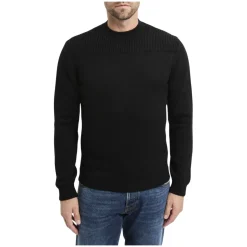 Maglia girocollo a coste in lana vergine