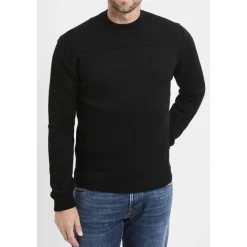 Maglia girocollo a coste in lana vergine