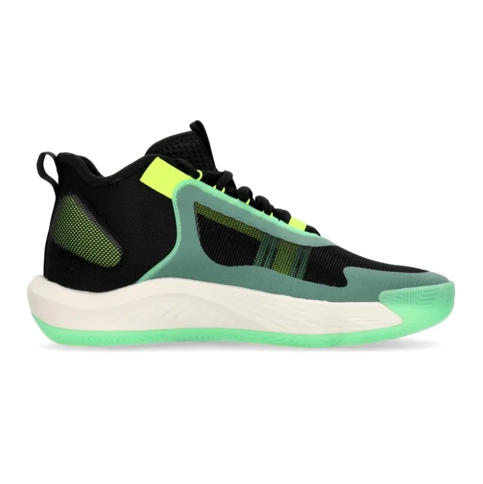 Men`s Basketball Shoe