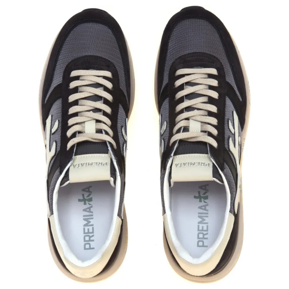 Mick Sneaker