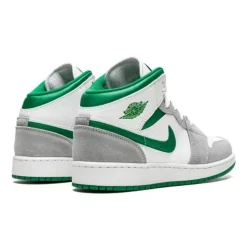 Mid SE Pine Green Sneakers