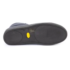Mid-top Sneaker