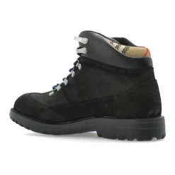 Moor hiking boots