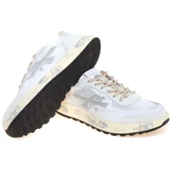 Nous Sneaker