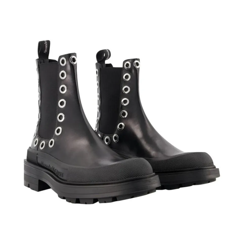 Oversized Tread Chelsea Boots