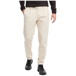 Pantalone Chino