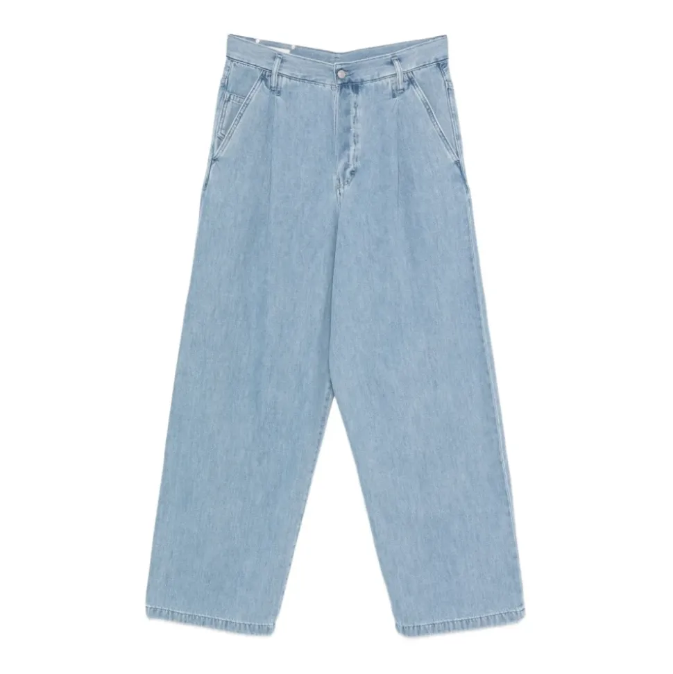 Pleated Jeans