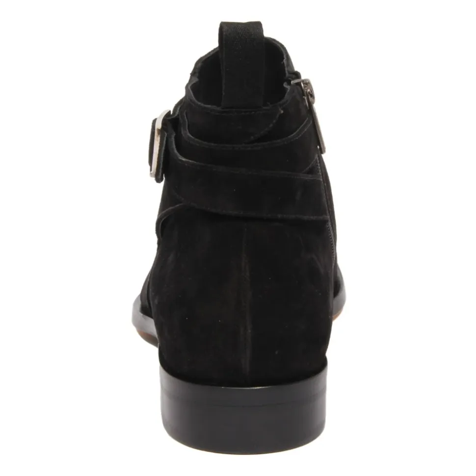 Point Boots
