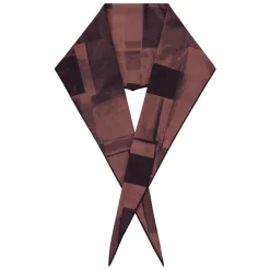 Pointed Profile Scarf
