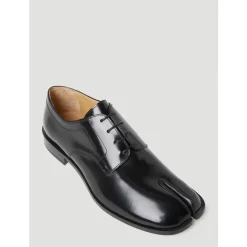 Polished Leather Tabi Lace-Up Shoes