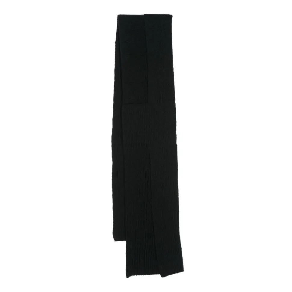Rib-Knit Scarf