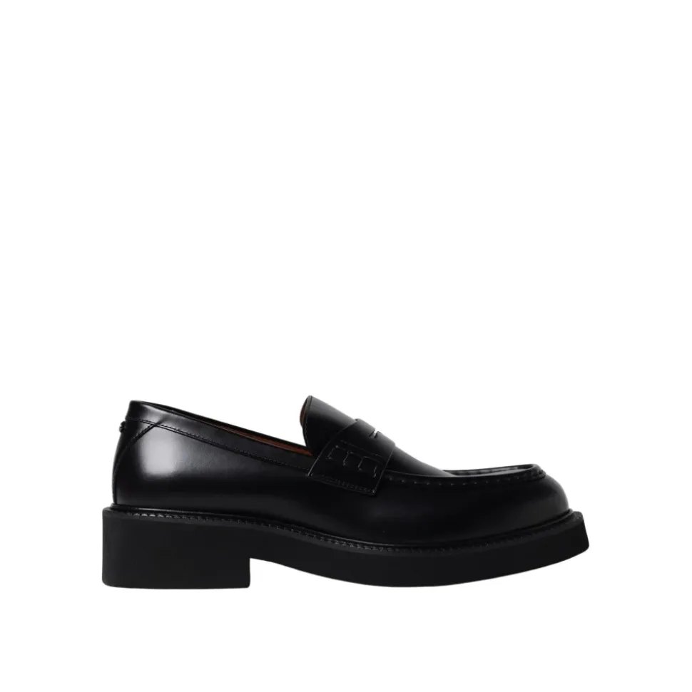 Rockstud Untitled Penny Loafer