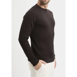 Round-neck Knit