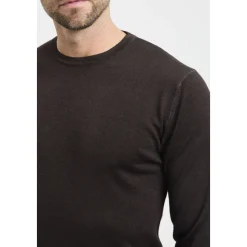 Round-neck Knit