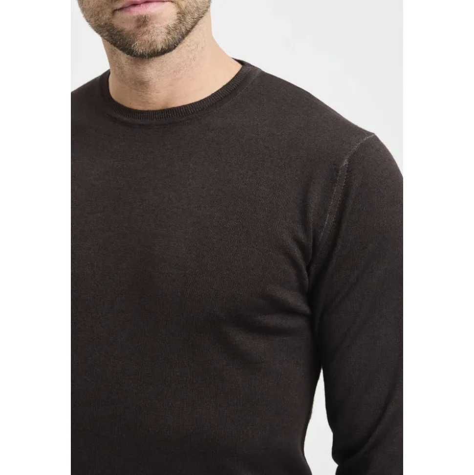 Round-neck Knit