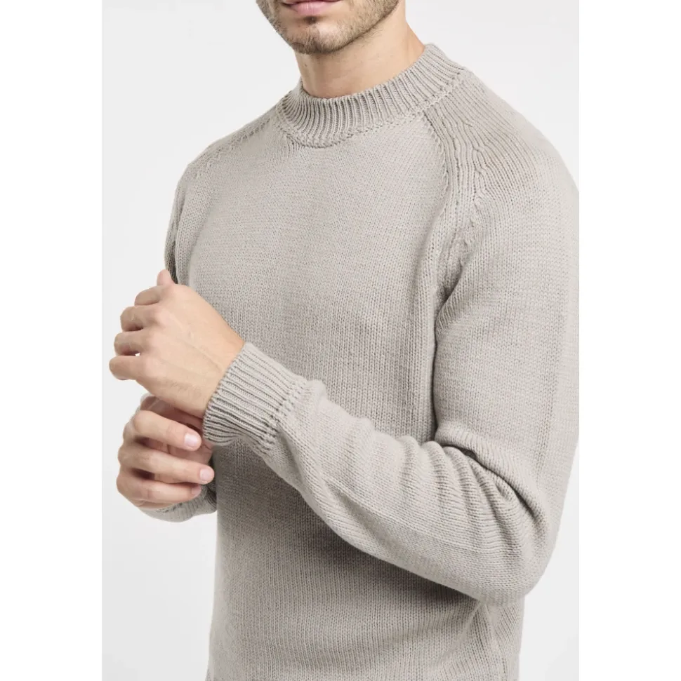 Round-neck Knitwear