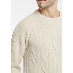 Round-neck Knit with Cable Stitch