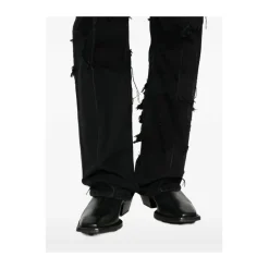Ruin Distressed Jeans