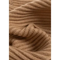 Scarf with logo