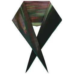 Scarf with Pointed Profile