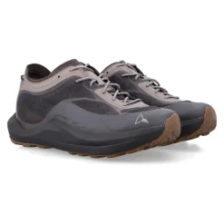 Sella Sneakers