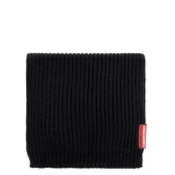 Set: hat and scarf