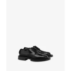 Shiny Calfskin Derby