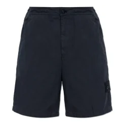 Shorts with logo patch