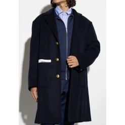 Single-breasted coat