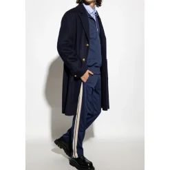 Single-breasted coat