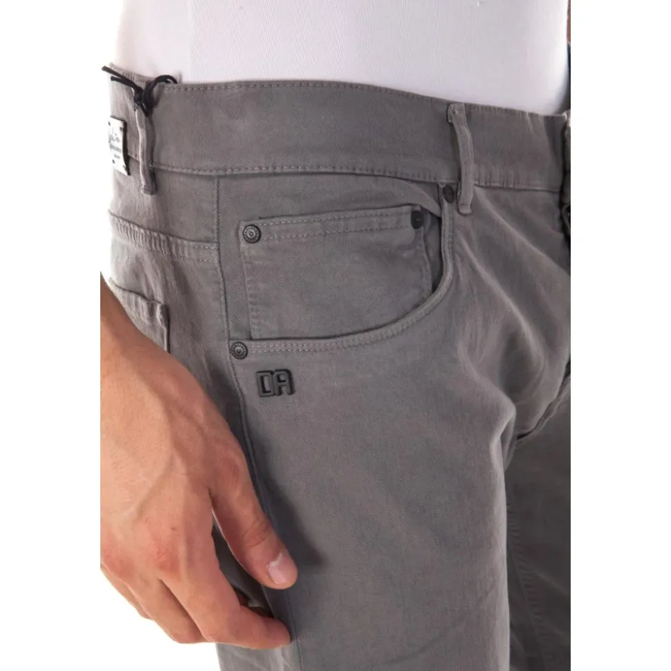 Slim-fit Jeans