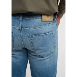 Slim-fit Jeans