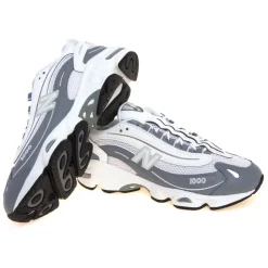 1000 Sneaker