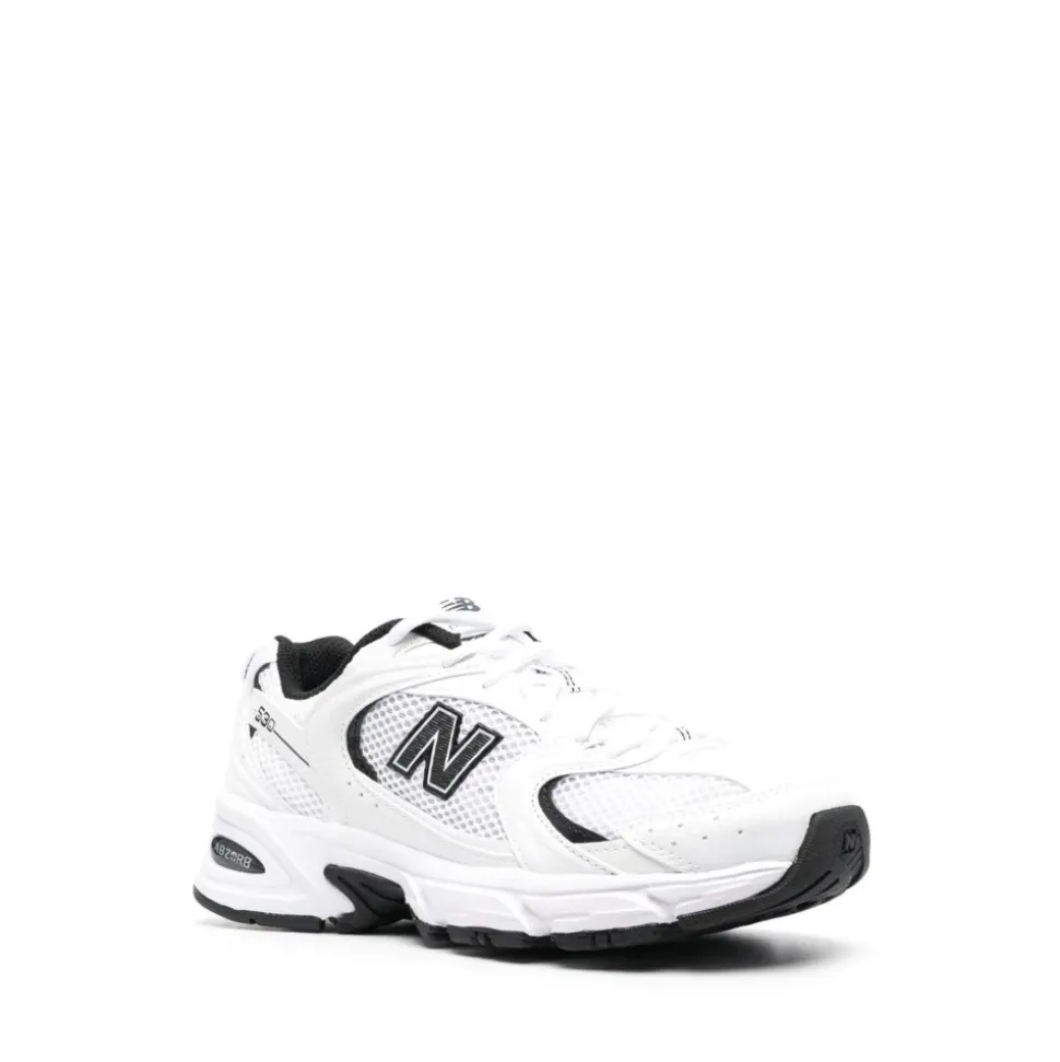 530 Sneakers