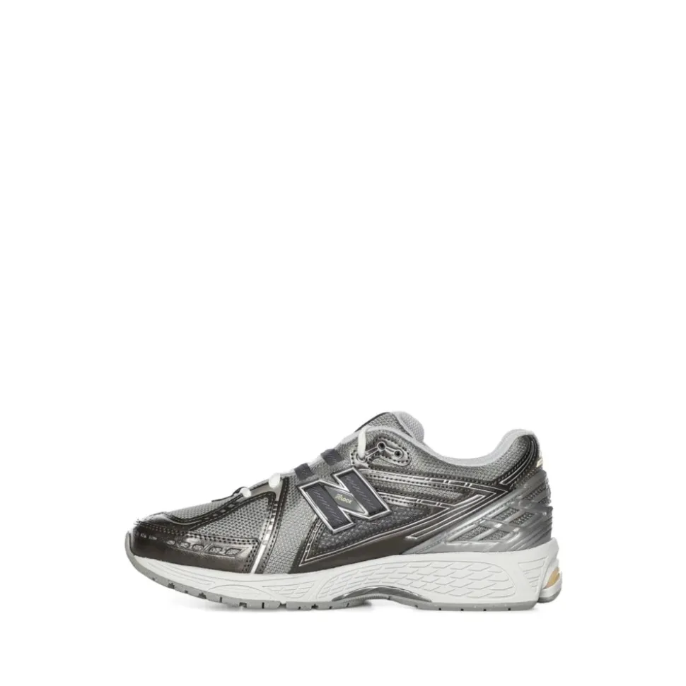 1906 Sneakers
