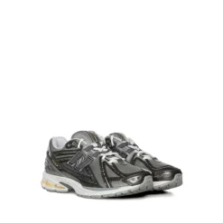 1906 Sneakers