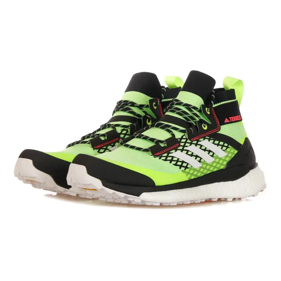 Sporty Low Sneakers