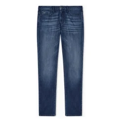 Straight Jeans