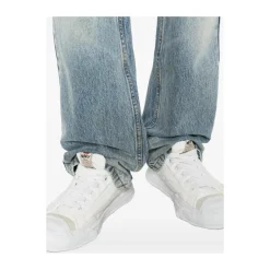 Straight Jeans