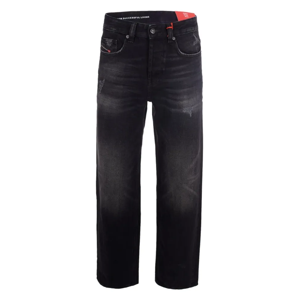 Straight Jeans